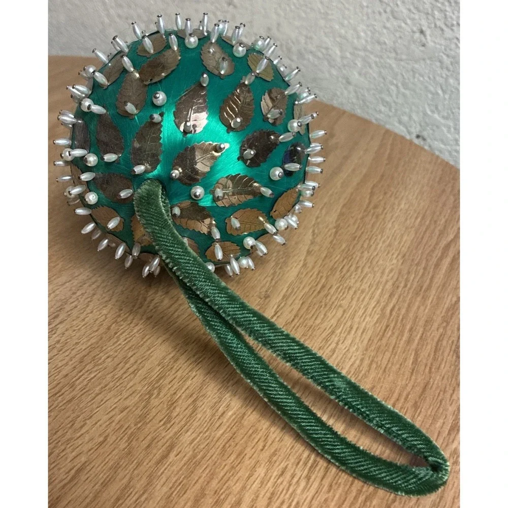 Vintage Push Pin Round Ornament Green Gold Leaves 5